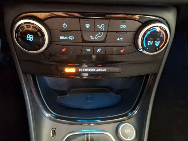 Ford Puma EcoBoost Titanium