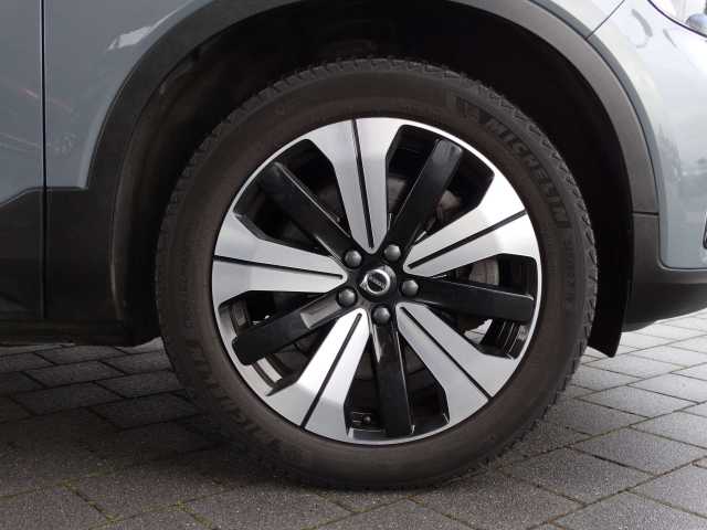 Volvo XC40 AWD Plus Recharge Twin Engine