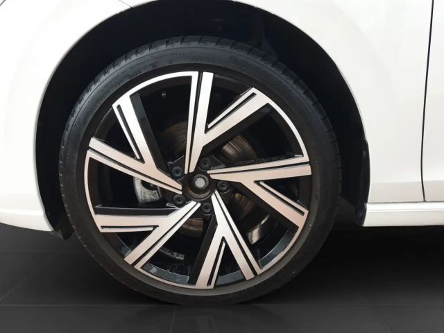 Volkswagen Golf 1.5 eTSI DSG IQ.Drive Style