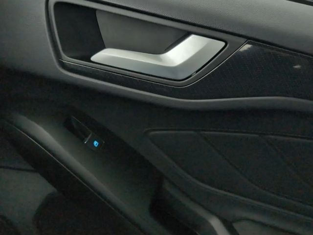 Ford Focus EcoBoost ST Line Wagon