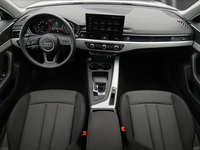 Audi A4 40 TFSI Avant S-Tronic
