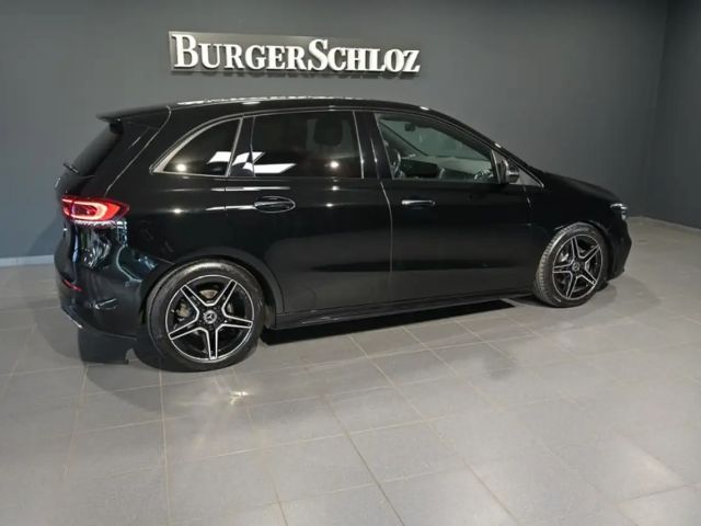 Mercedes-Benz B 200 AMG Line B 200 d