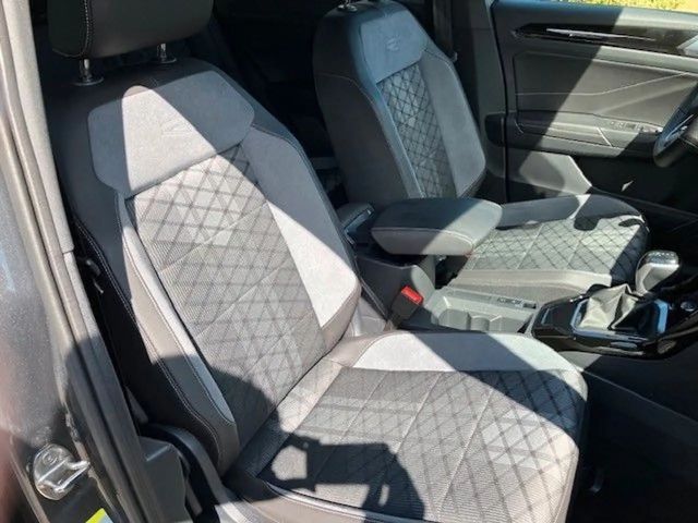 Volkswagen T-Roc DSG R-Line