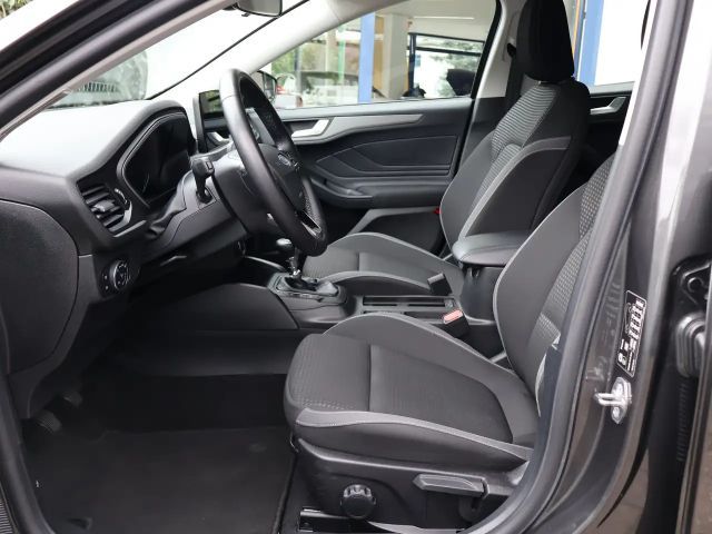 Ford Focus Cool & Connect