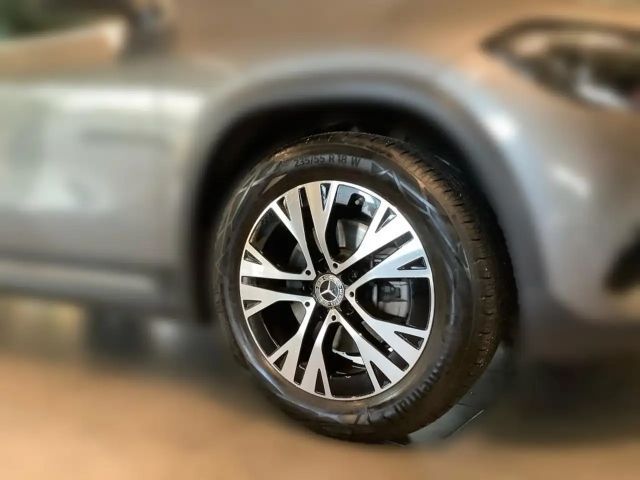 Mercedes-Benz GLA 200 Progressive