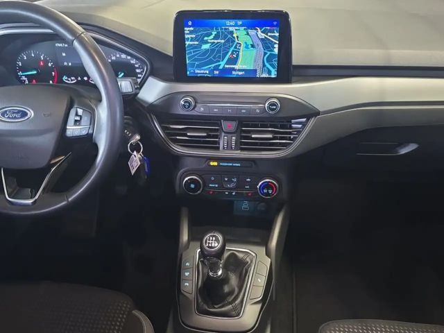 Ford Focus Cool & Connect EcoBoost Wagon