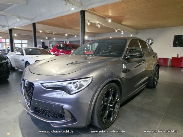 Alfa Romeo Stelvio Q4 Quadrifoglio