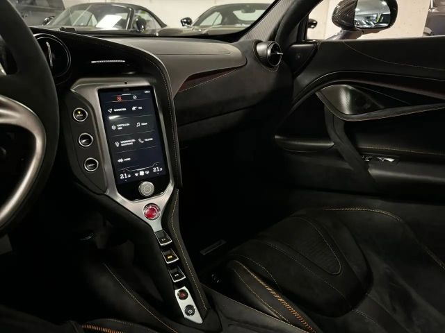 McLaren 750S COUPE MY25 CARBON EXT&INT B&W LIFT FULLOPT!