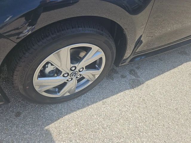 Mazda 2 Exclusive-line