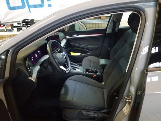 Volkswagen Golf 1.5 eTSI DSG Golf VIII Life