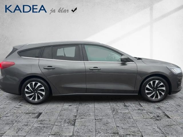 Ford Focus Titanium Wagon