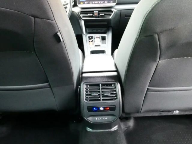 Seat Leon 2.0 TDI DSG Sportstourer Style