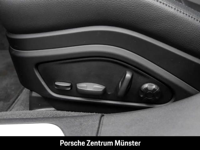 Porsche Panamera 4 E-Hybrid