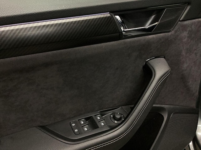 Skoda Superb Combi Sportline iV