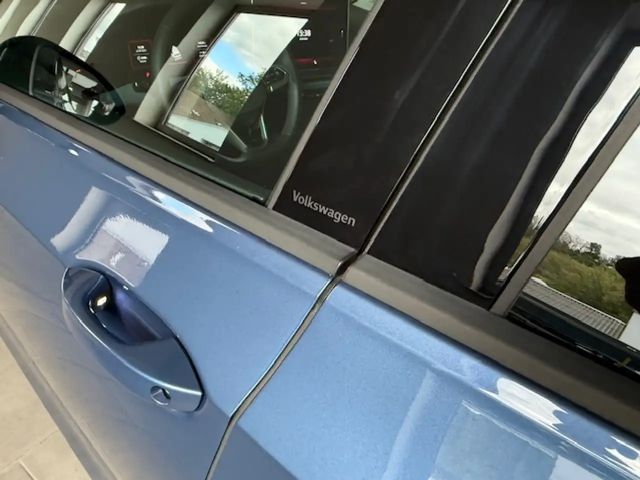 Volkswagen Golf 1.5 eTSI DSG Variant