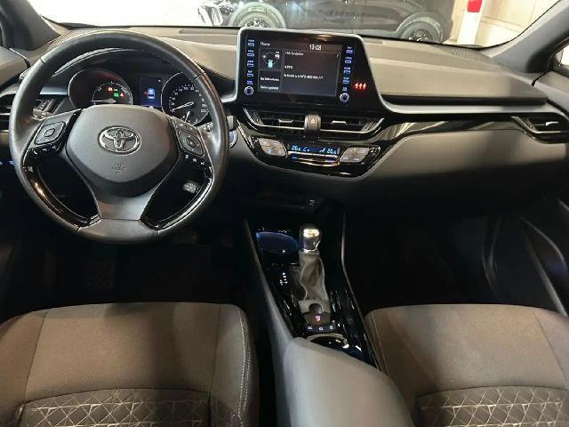 Toyota C-HR Hybride Team D