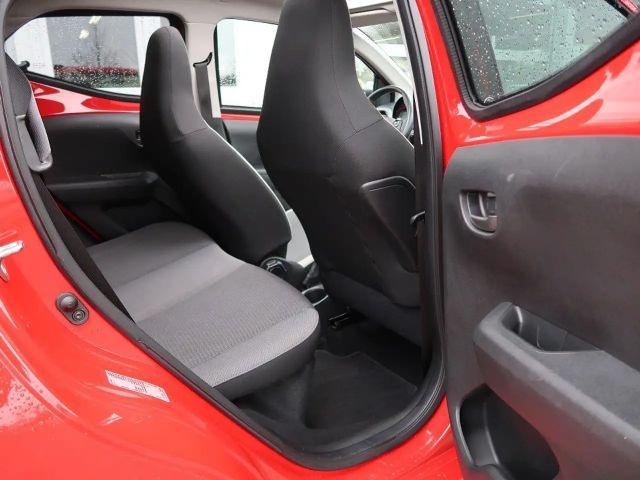 Toyota Aygo X Hatchback Play Team D