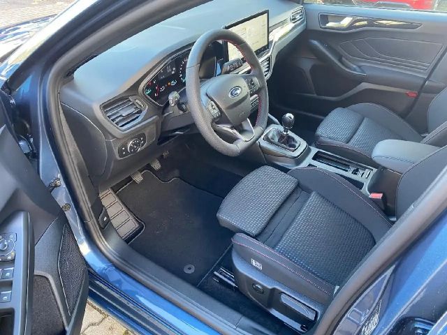 Ford Focus ST Line Wagon