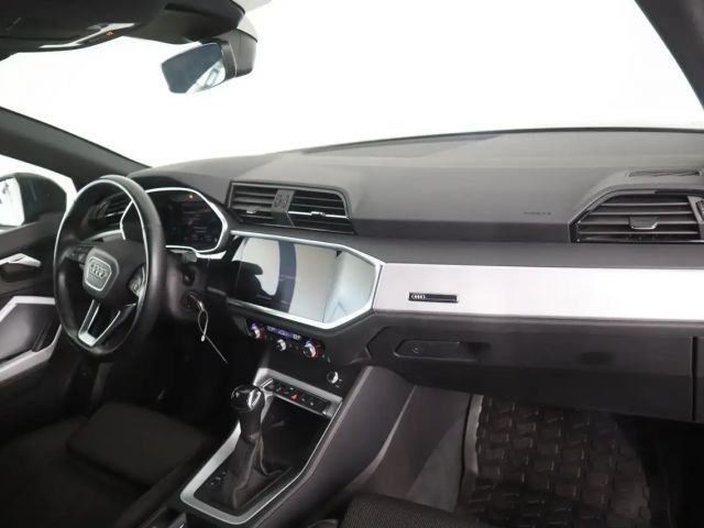 Audi Q3 45 TFSI Hybride