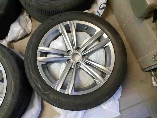 Volkswagen Arteon Shooting Brake Shooting Brake R Navi AHK Schiebed. Massage Keyles