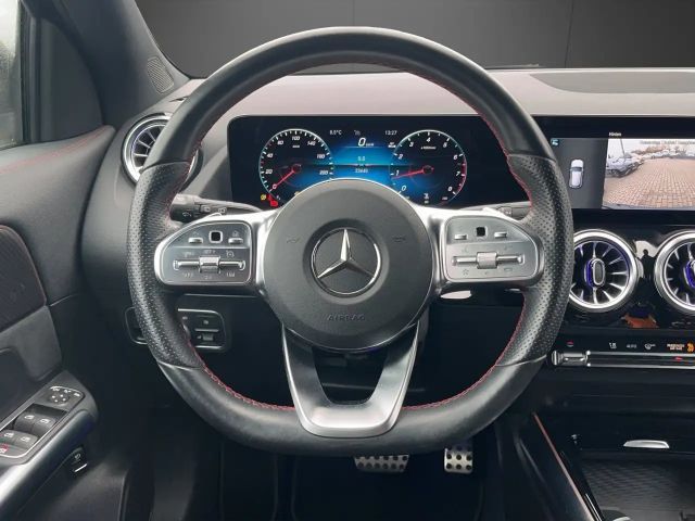 Mercedes-Benz GLA 200 AMG Line
