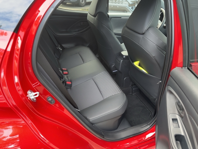 Toyota Yaris 5-deurs Plus Style