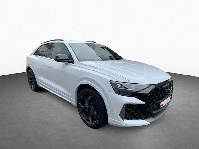 Audi RS Q8 Performance Quattro