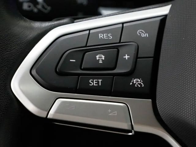 Volkswagen Touran 1.5 TSI DSG