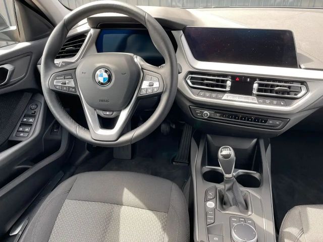 BMW 116 116i 5-deurs Sedan