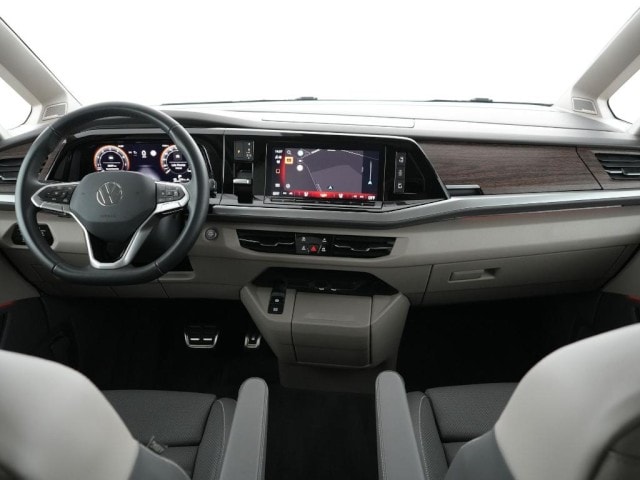 Volkswagen Multivan 2.0 TSI DSG Style T7