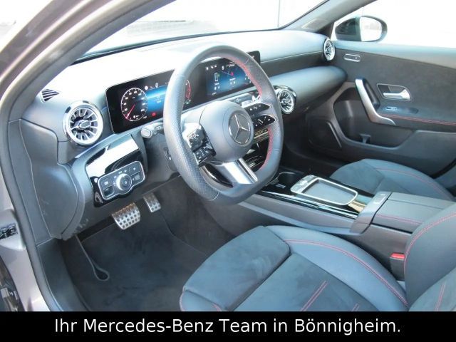 Mercedes-Benz A 180 AMG Line