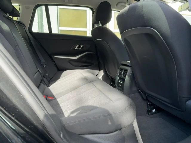 BMW 318 318i Touring