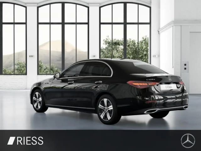 Mercedes-Benz C 220 4MATIC C 220 d Sedan