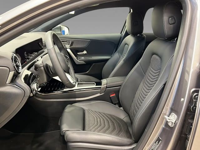 Mercedes-Benz A 220 4MATIC Progressive