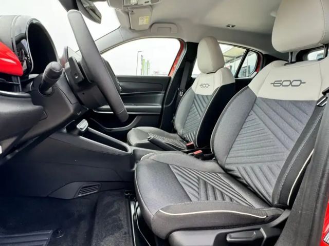 Fiat 600e Hybrid 100 6-Gang eDCT