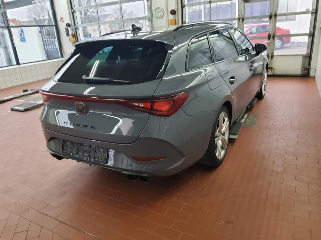 Cupra Leon 2.0 TSI 4Drive DSG Sportstourer VZ