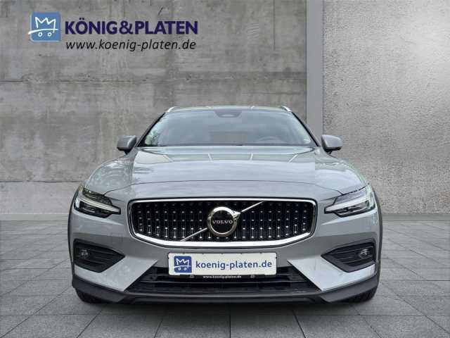 Volvo V60 Cross Country AWD Plus