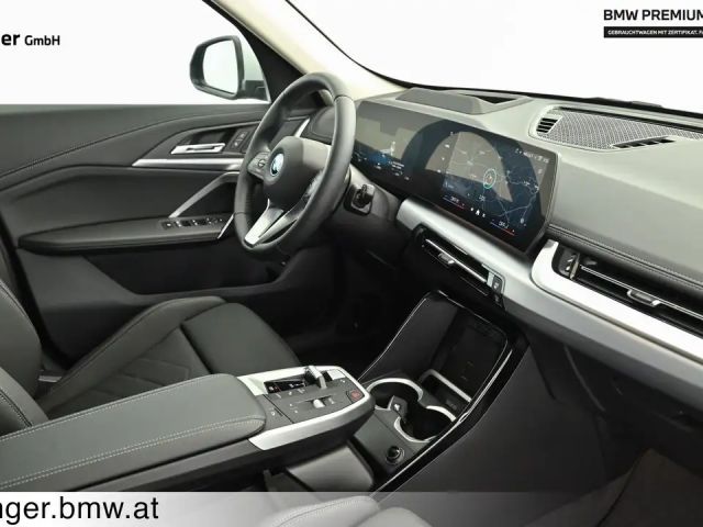 BMW iX1 xDrive30