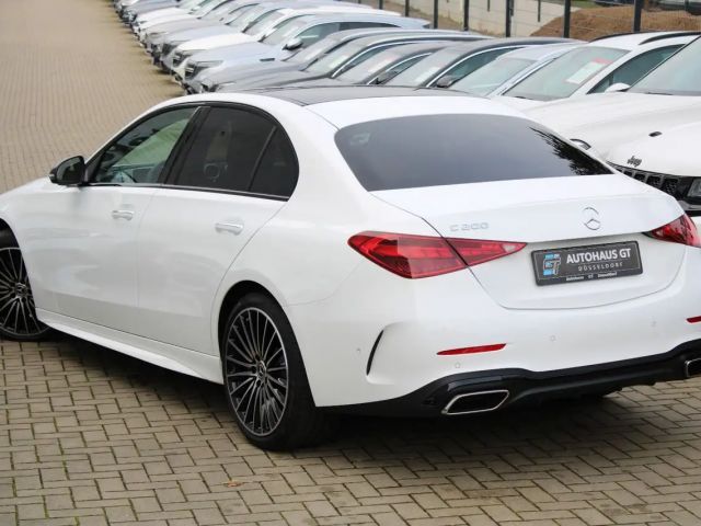 Mercedes-Benz C 200 AMG Line Sedan