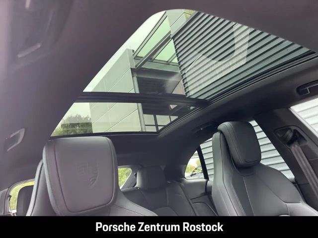 Porsche Macan Luftfederung Panoramadach LED-Matrix