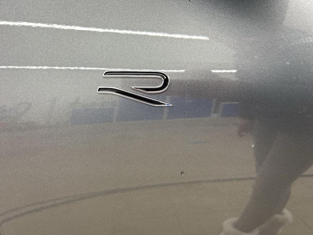 Volkswagen T-Roc 1.5 eTSI DSG R-Line