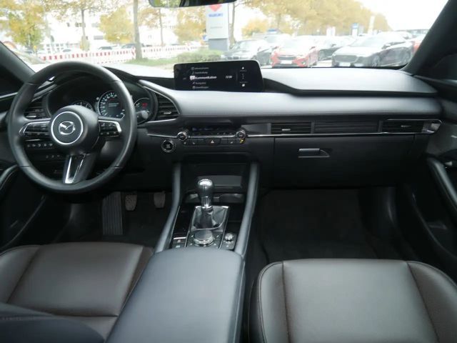 Mazda 3 SkyActiv Takumi e-Skyactiv