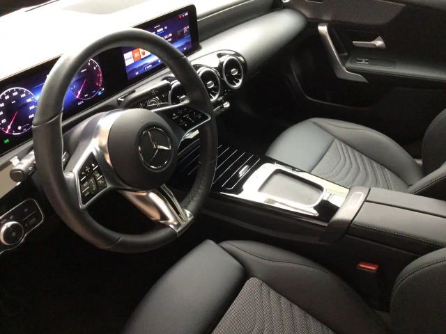 Mercedes-Benz A 180 Progressive