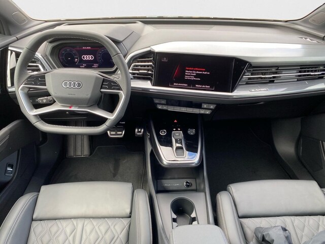 Audi Q4 e-tron SUV 45 e-tron Audi Q4 e-tron