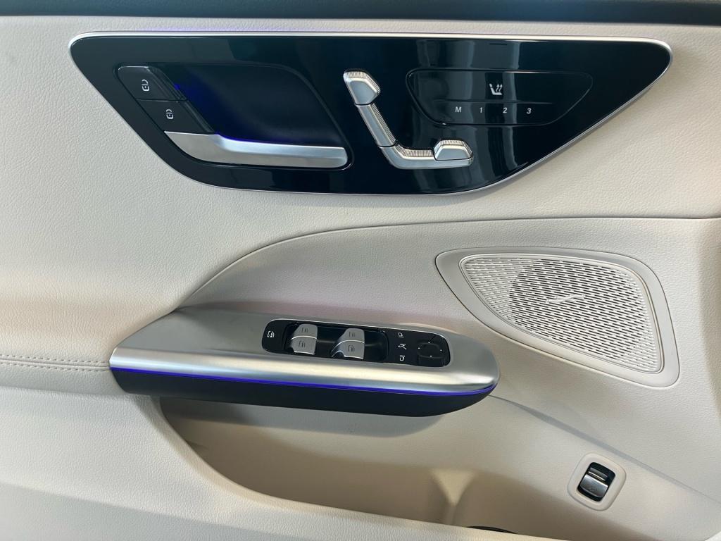 Mercedes-Benz C 200 4MATIC AVANTGARDE Sedan