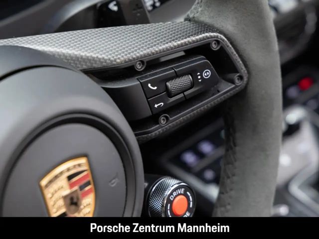 Porsche 992 4 Coupé GTS Targa