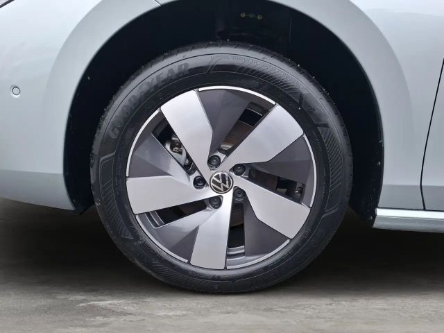 Volkswagen Passat 1.5 eTSI Business Variant