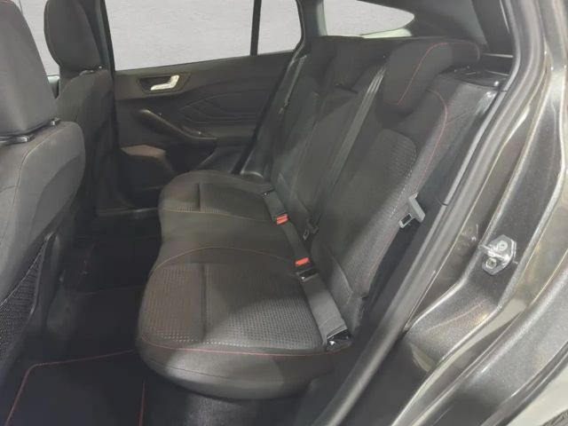 Ford Focus ST Line Wagon