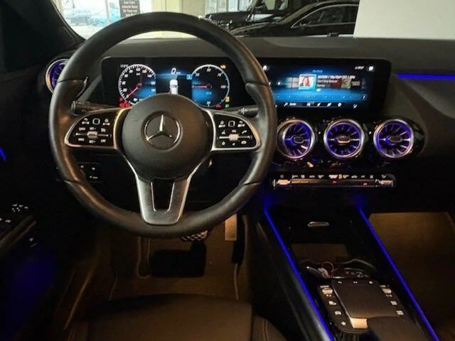 Mercedes-Benz EQA 300 4MATIC Progressive