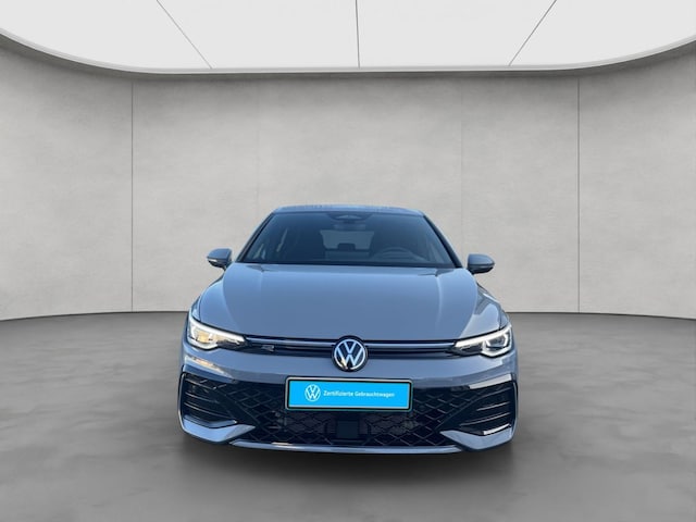 Volkswagen Golf DSG R-Line